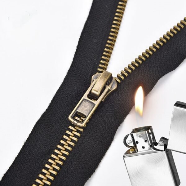 Flame-Retardant Metal Zipper for Petroleum Workwear